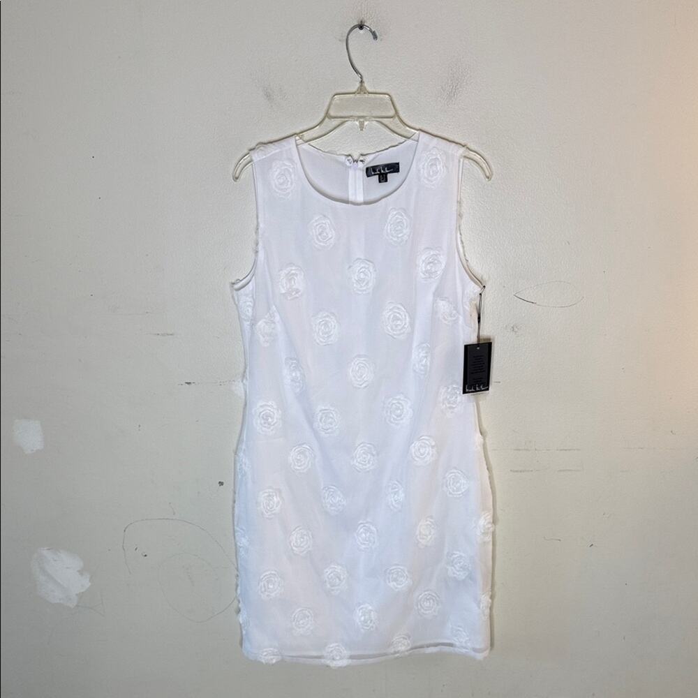 Nicole Miller White Rose Applique Cocktail Dress Size 10 NEW!